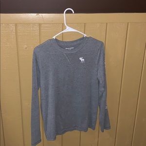 Grey Abercrombie kids long sleeve tee